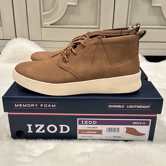IZOD Men's Chukka Boot - Picture 4 of 11
